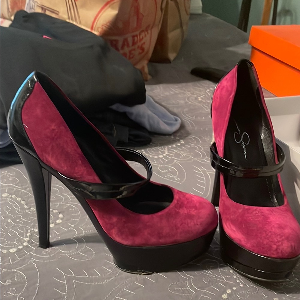 Jessica Simpson Pink and Black Stiletto Heels cranberry 7 heels pumps shoes
